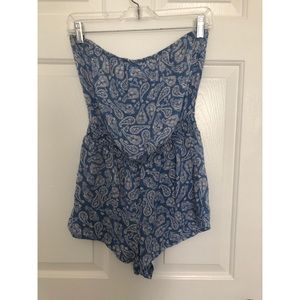 Strapless romper